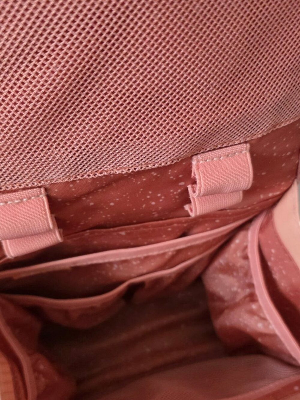 EUC Calpak Terra Hanging Toiletry Bag in color Canyon - Picture 6 of 6